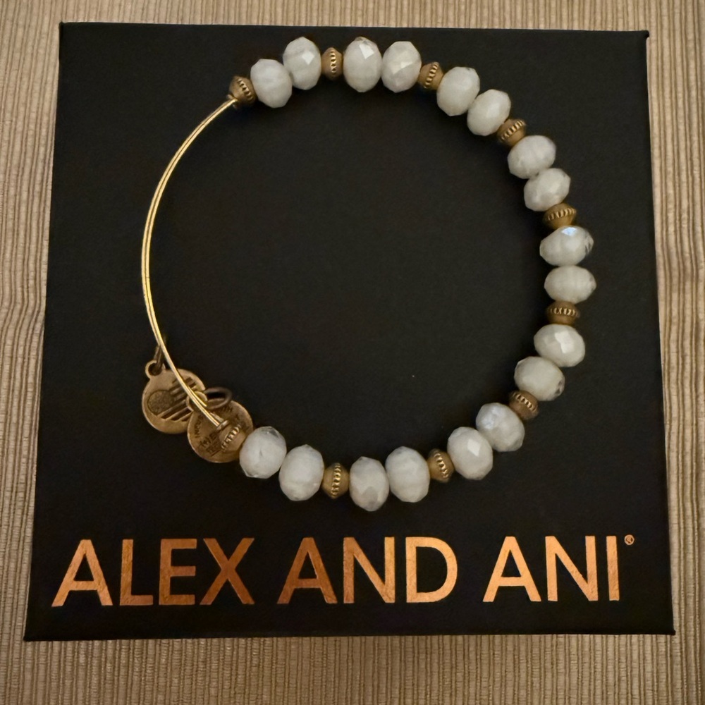 ⭐️Alex and Ani: White and Gold Beaded Bracelet